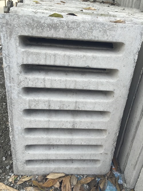 水泥雨水篦子圖片，水泥雨水篦子高清圖片，水泥雨水篦子成品圖片，水泥雨水口立篦子圖片，四孔水泥雨水篦子圖片